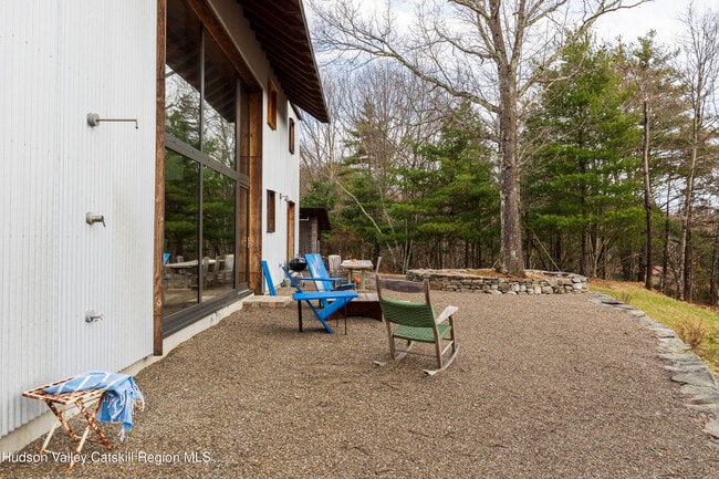 Building Photo - 94 Cherry Hill Rd