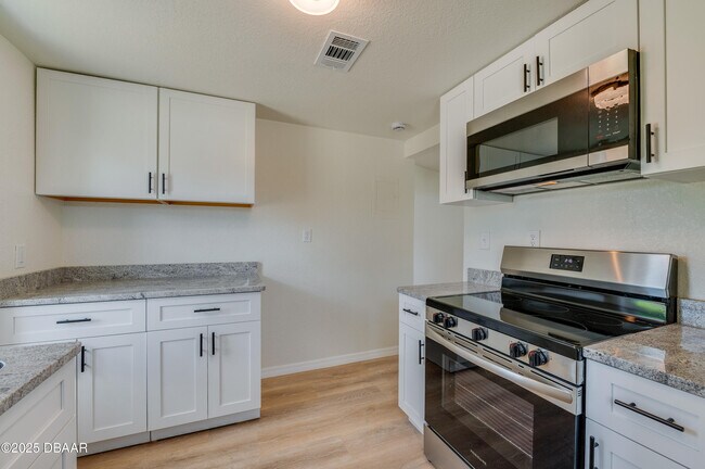 Building Photo - 259 Jefferson St