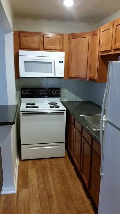 Kitchen - 530 N Lincoln