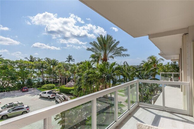 Building Photo - 2451 Brickell Ave