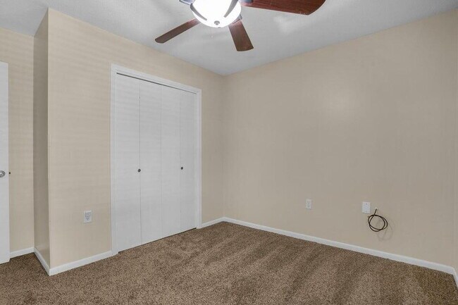 Building Photo - "Charming 3-Bedroom home in Valparaiso wit...