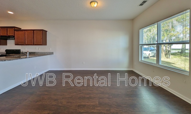 Building Photo - 3013 Belden St