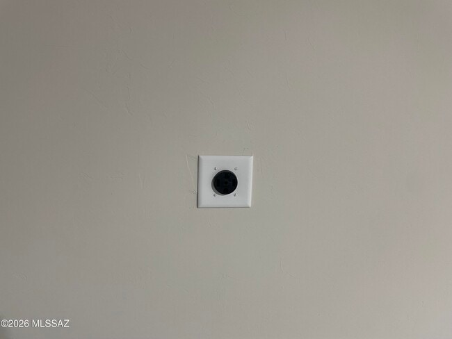Building Photo - 6624 E Via De Los Compas