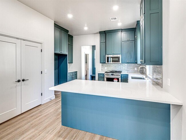 Building Photo - 29596 Memory Ln