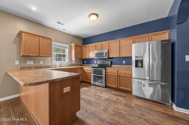 Building Photo - 111 Amberwine Cir