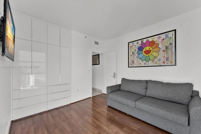 Building Photo - 4201 Collins Ave