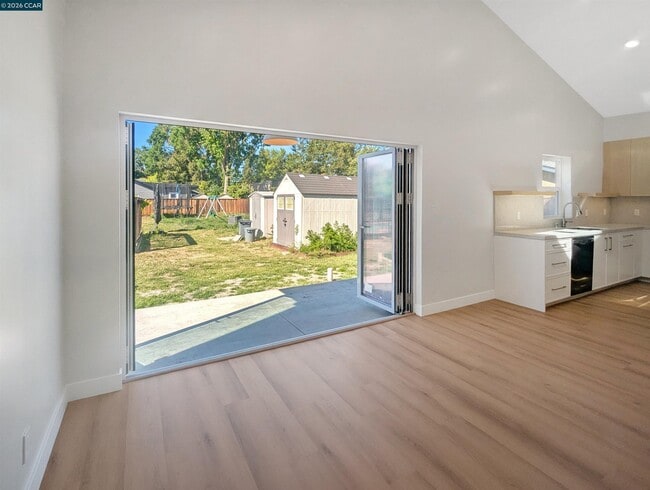 Building Photo - 1892 Sunnyvale Ave