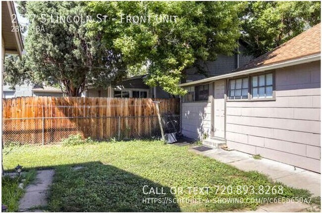 Building Photo - Charming Vintage Retreat: 2BD/1BA Front Un...