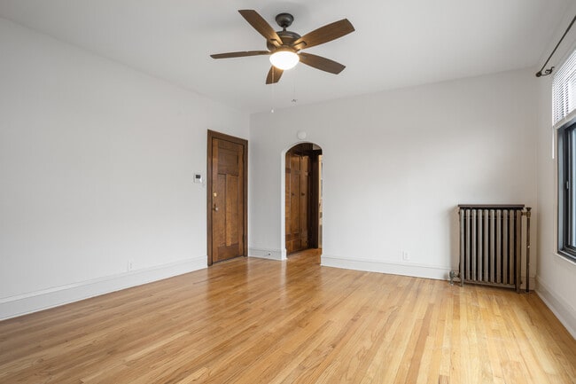 Building Photo - 2342 N Spaulding Ave