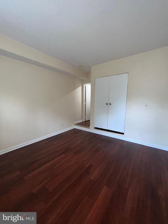 Building Photo - 1423 W Fayette St
