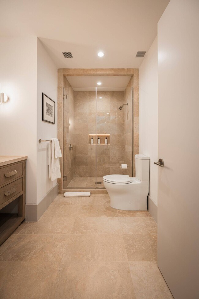 Building Photo - 492 Abrahams Path