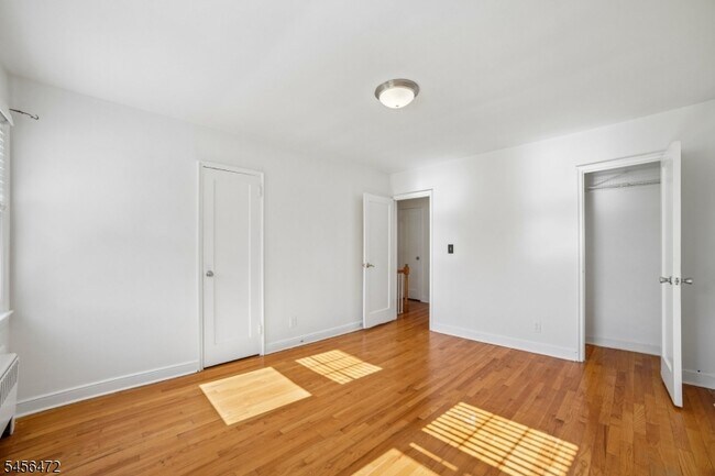 Building Photo - 176 Millburn Ave