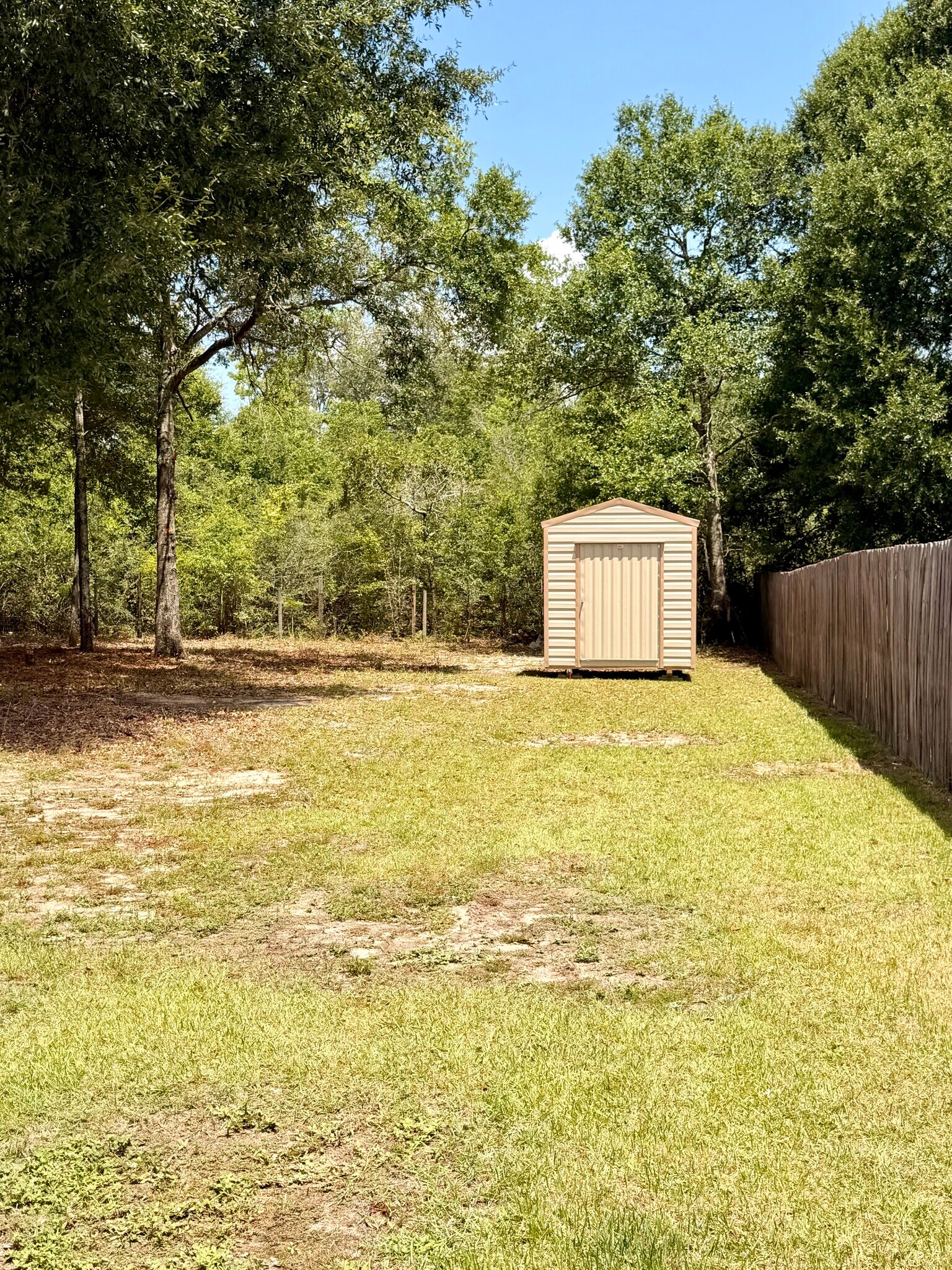 Building Photo - 8826 Bluebell St