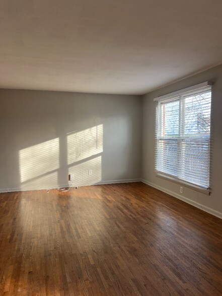 Building Photo - 1312 Hawkins St