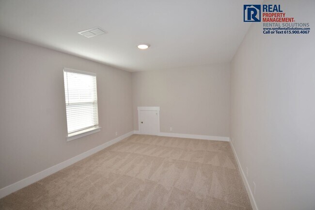 Building Photo - 2432 Fig Dr