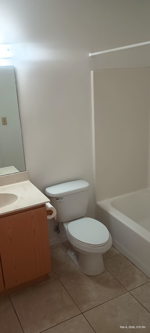 Building Photo - 2 bedroom condo in Holly Hill with covered parking