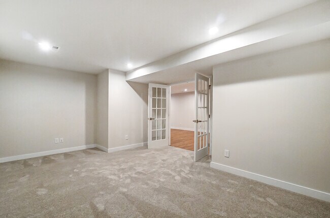 Building Photo - 5805 Barrowlands Ct