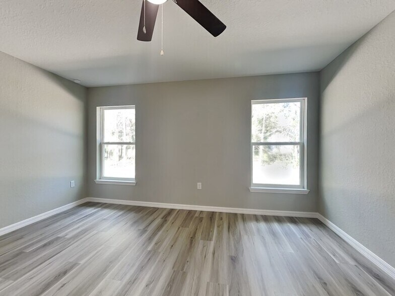 Building Photo - 19955 SW 96th Ln