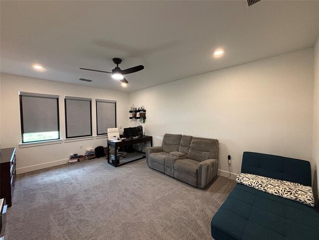 Building Photo - 16916 Morelle Dr