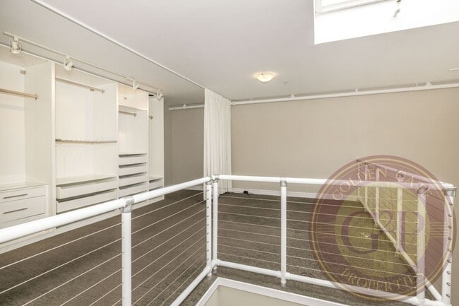 Building Photo - SoMa - 1 BR, 2 BA Loft 975 Sq. Ft. - 3D Vi...