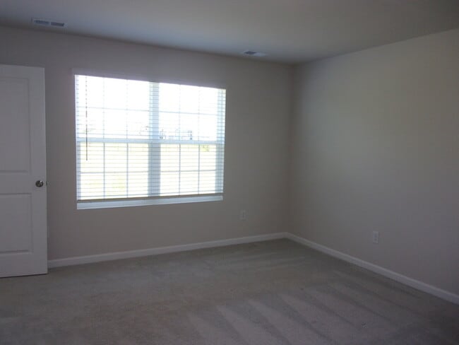 Building Photo - Recently Constructed 3 Bedroom 2 1/2 Bath Home in Walkers Mill