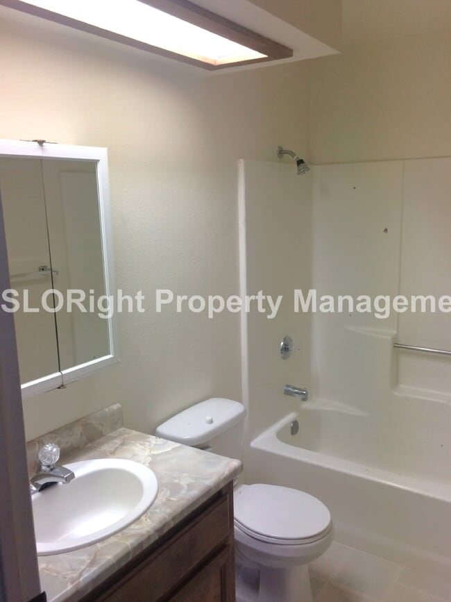 Building Photo - AVAILABLE OCTOBER - Grover Beach Two Story Townhome - 2 Bedroom / 2 Bathroom