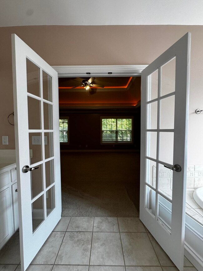 Building Photo - 3120 Hemingway Ln