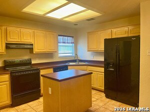 Building Photo - 131 La garde St