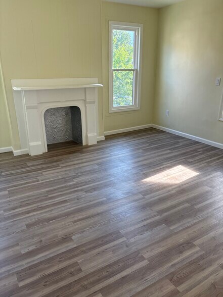 Building Photo - 205 Saint James Ave