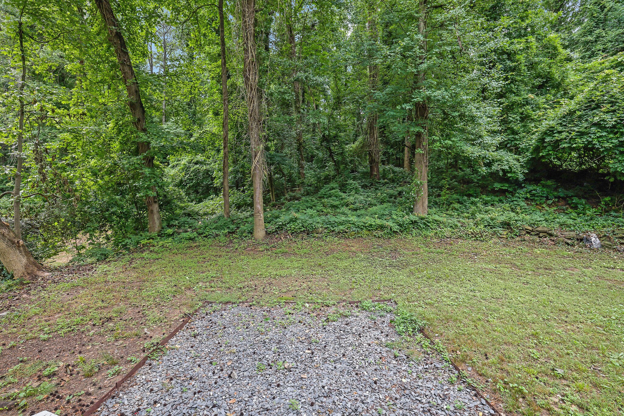 Building Photo - 2222 Beecher Cir SW
