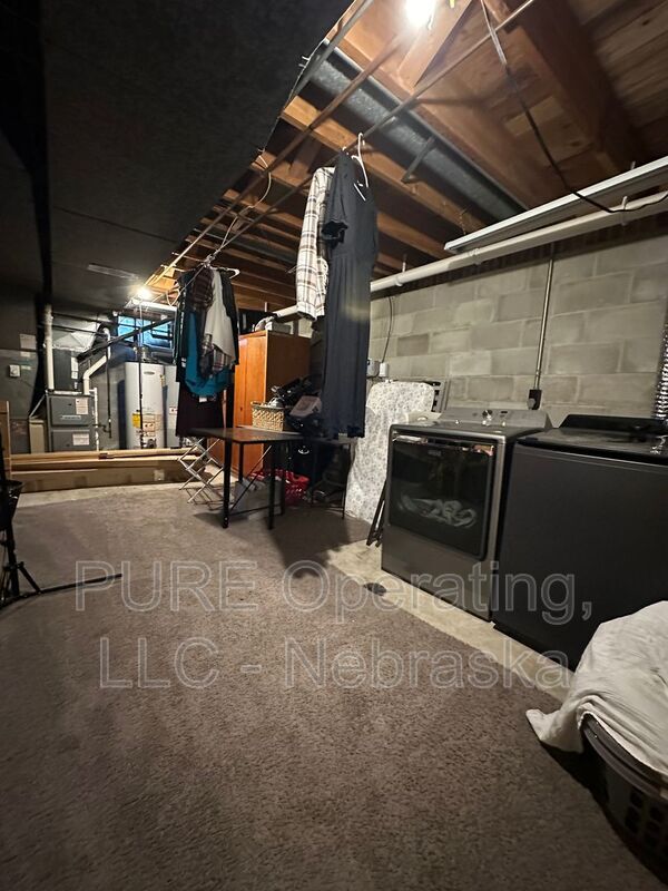 Building Photo - 12904 Marcy St