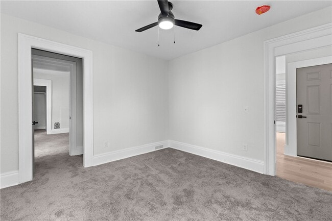 Building Photo - 26 Rowley St