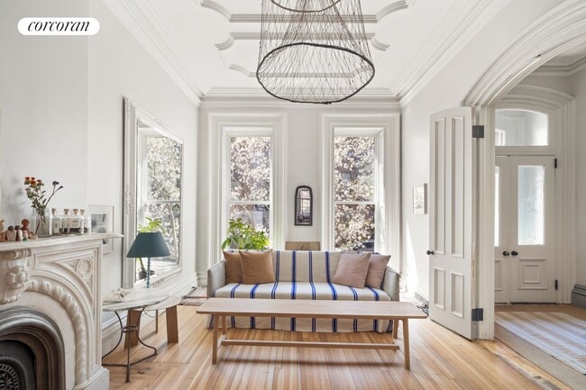 Primary Photo - 69 St James Pl