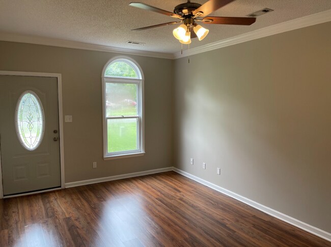 Building Photo - Charming 2 Bedroom, 2 Bath Home in Decatur, AL! MOVE IN SPECIAL!