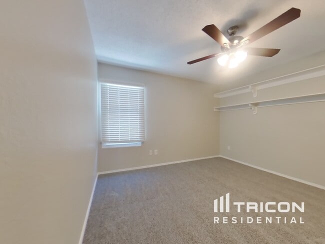 Building Photo - 4600 Courtside Dr