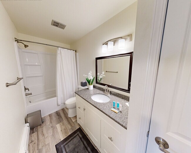 Building Photo - 1639 Green Forest Run