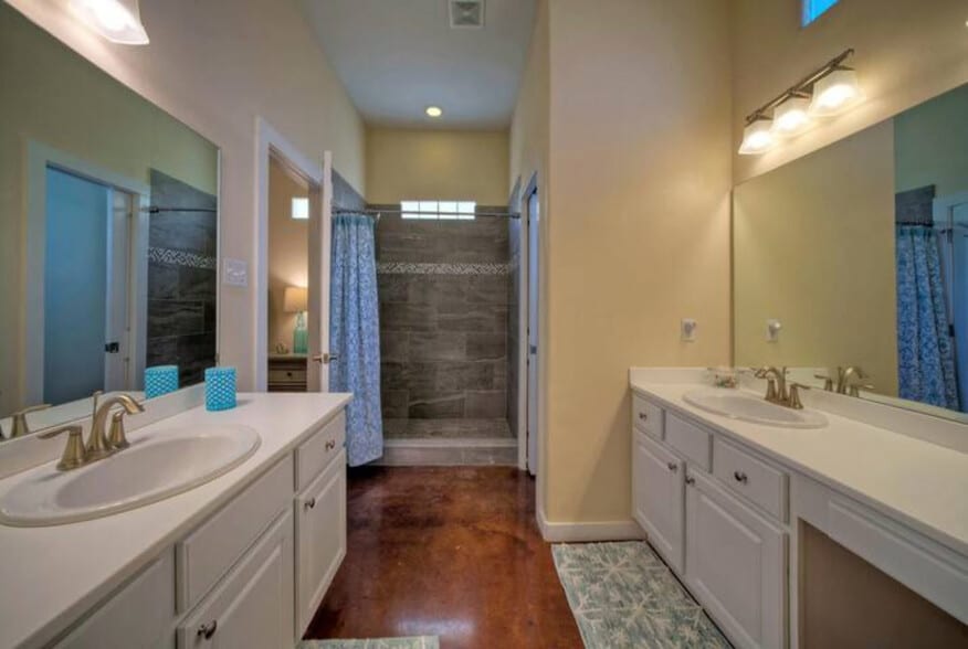 Building Photo - 2212 TX-361