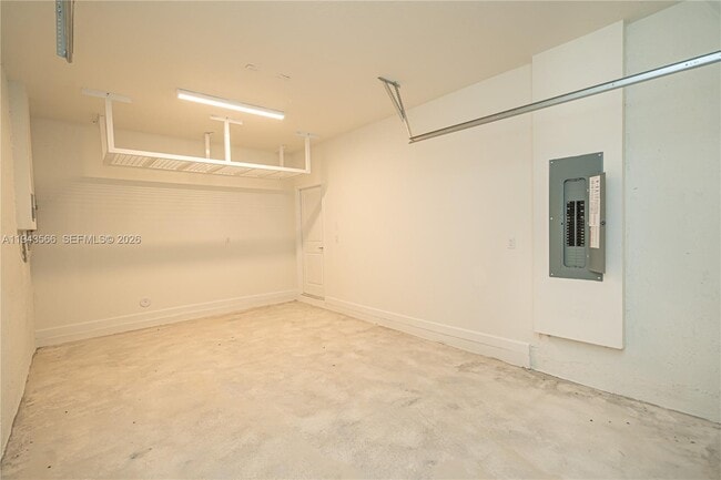 Building Photo - 1473 SE 6th Ter