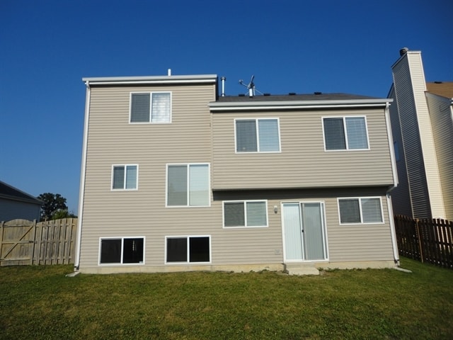Building Photo - 4111 Sarah Dr