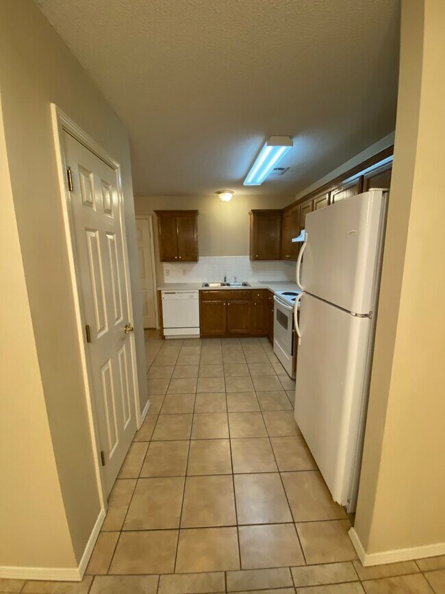 Building Photo - 1818 Wilder Ln