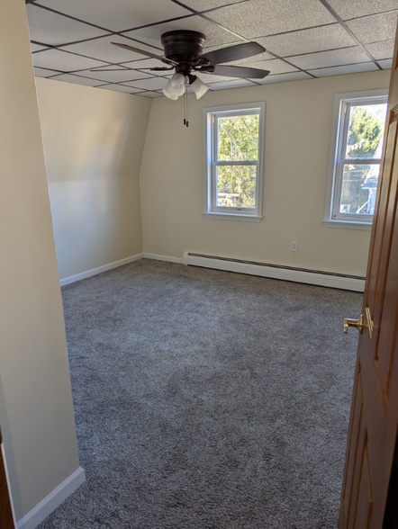 Building Photo - 228 N School St