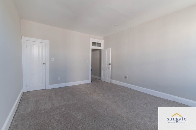 Building Photo - 3507 Elm Ave