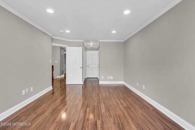 Building Photo - 30 Brookfield Dr