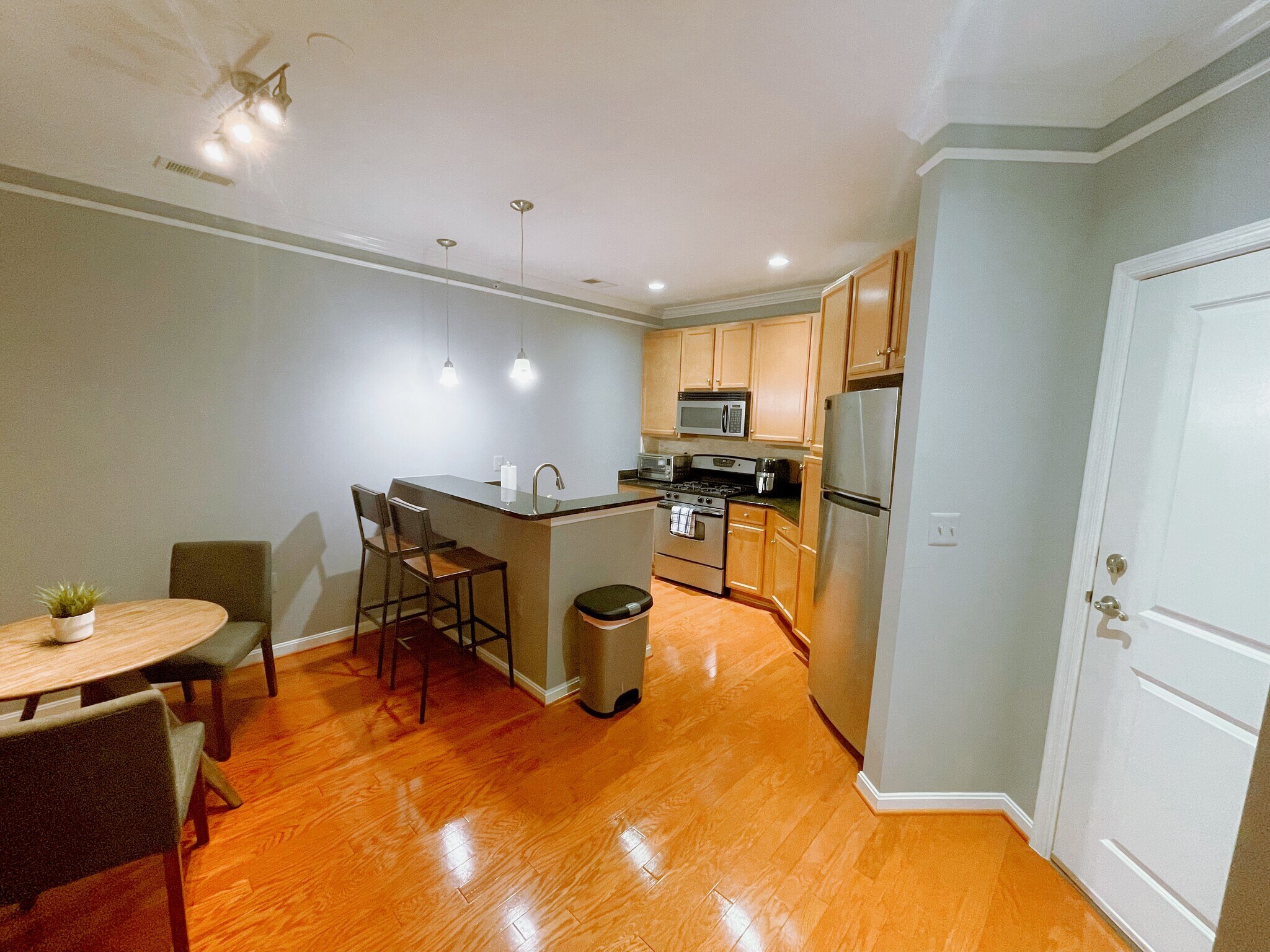 Building Photo - 2655 Prosperity Ave