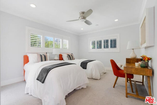 Building Photo - 1068 Casiano Rd