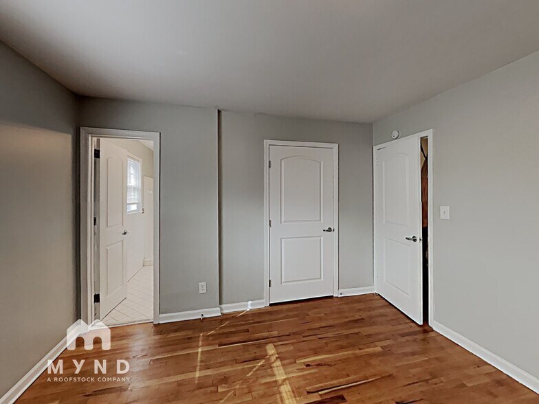 Building Photo - 3206 Amhurst Dr NW