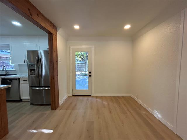 Building Photo - 6200 Windermere Pl