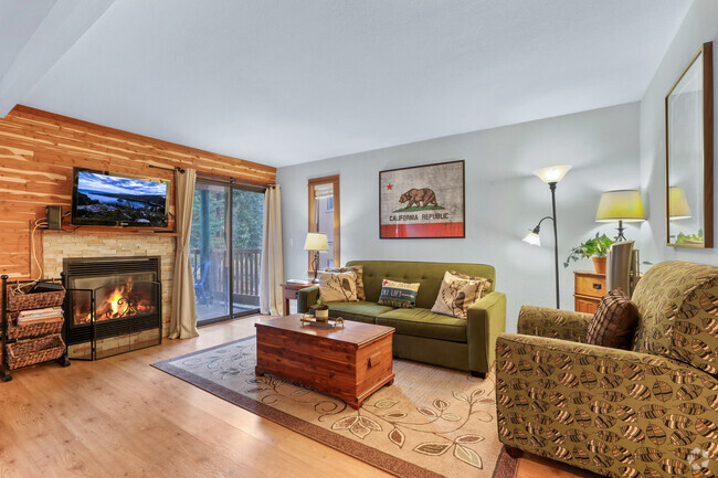 Building Photo - 1300 Regency Way