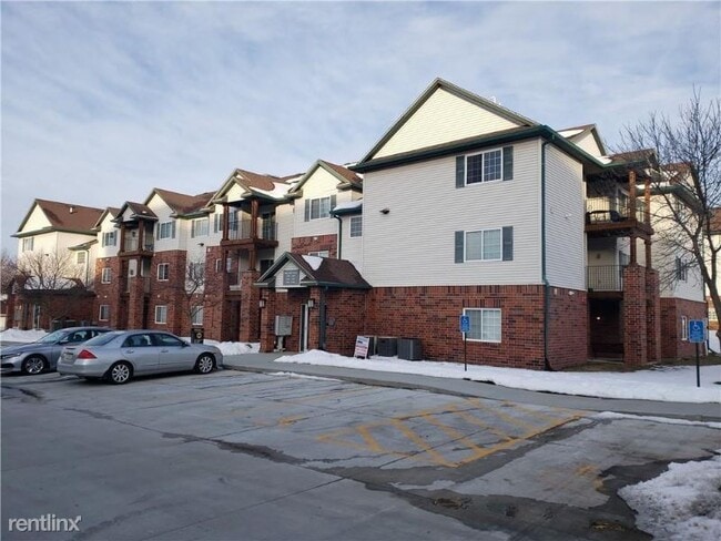 Building Photo - 6440 EP True Pkwy