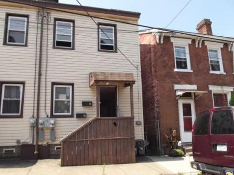 Primary Photo - 162 42nd St
